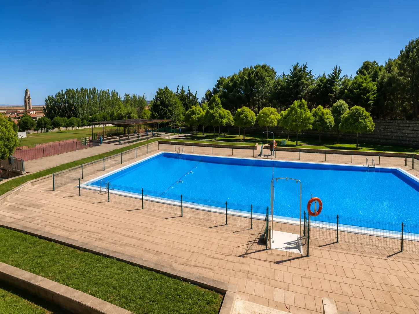 Piscina municipal de Ampudia
